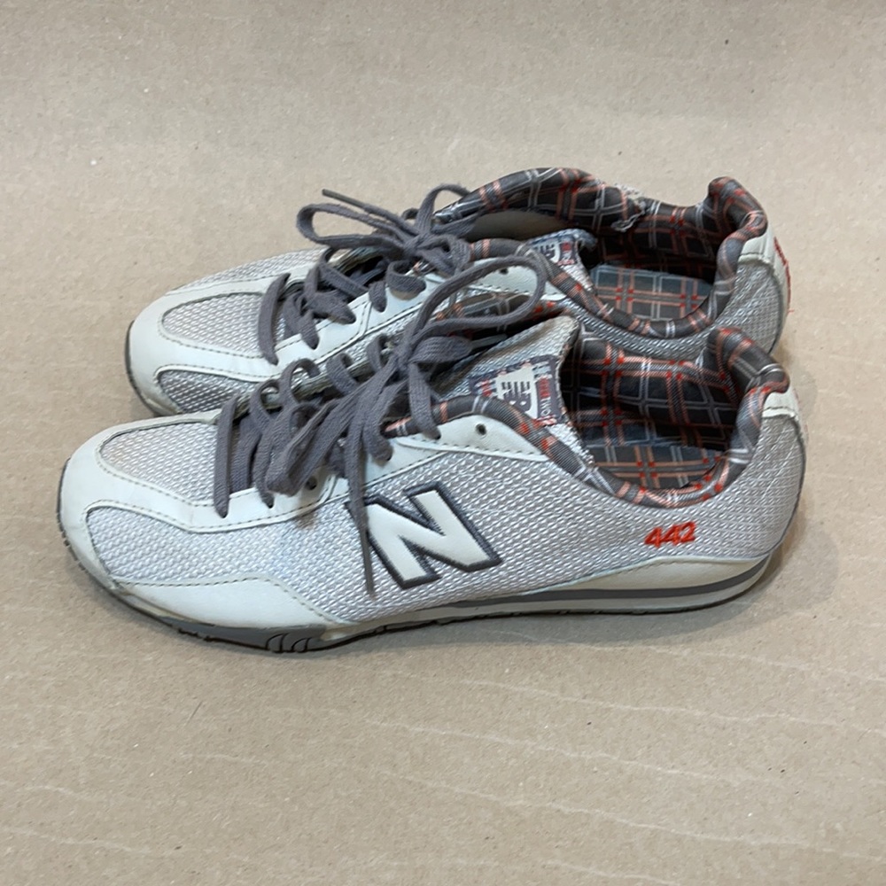 New Balance 442 - Picture 3 of 15